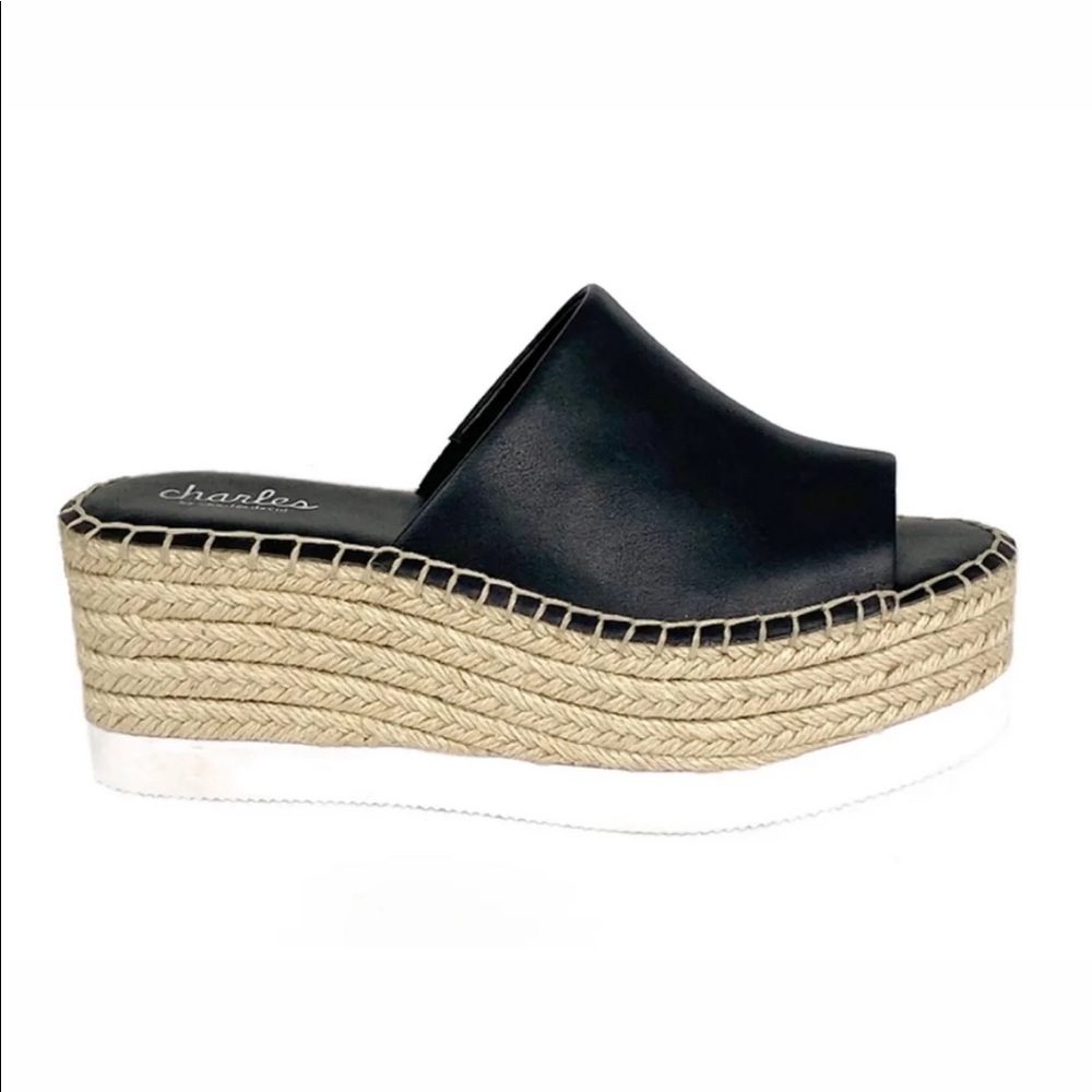 New! NIB Charles David Sporty Sandal size 10 in Black